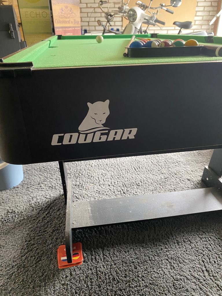 Cougar Hustle XL opklapbare Pooltafel Zwart, Sport en Fitness, Ophalen, Gebruikt, Pooltafel