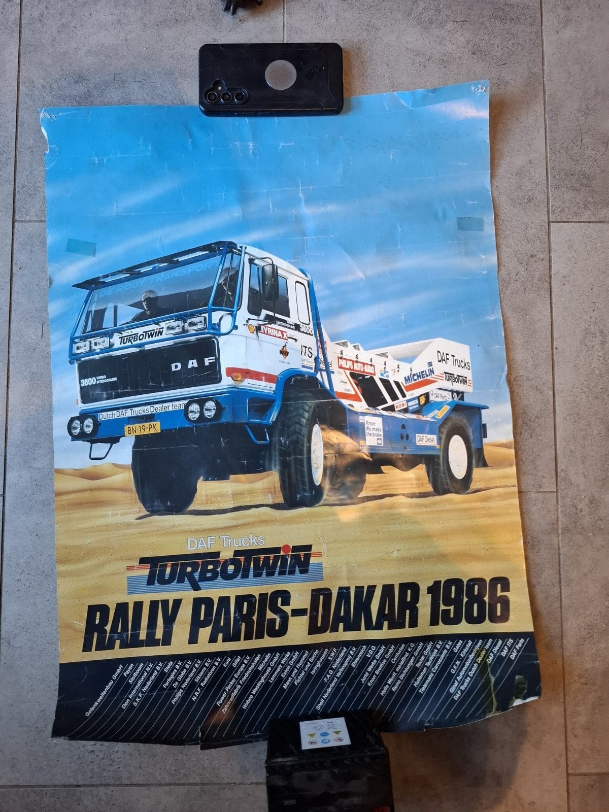 DAF Trucks Rally Paris-Dakar Posters (1986 & 1987), Verzamelen, Deurposter of groter, Ophalen of Verzenden, Sport, Rechthoekig Staand