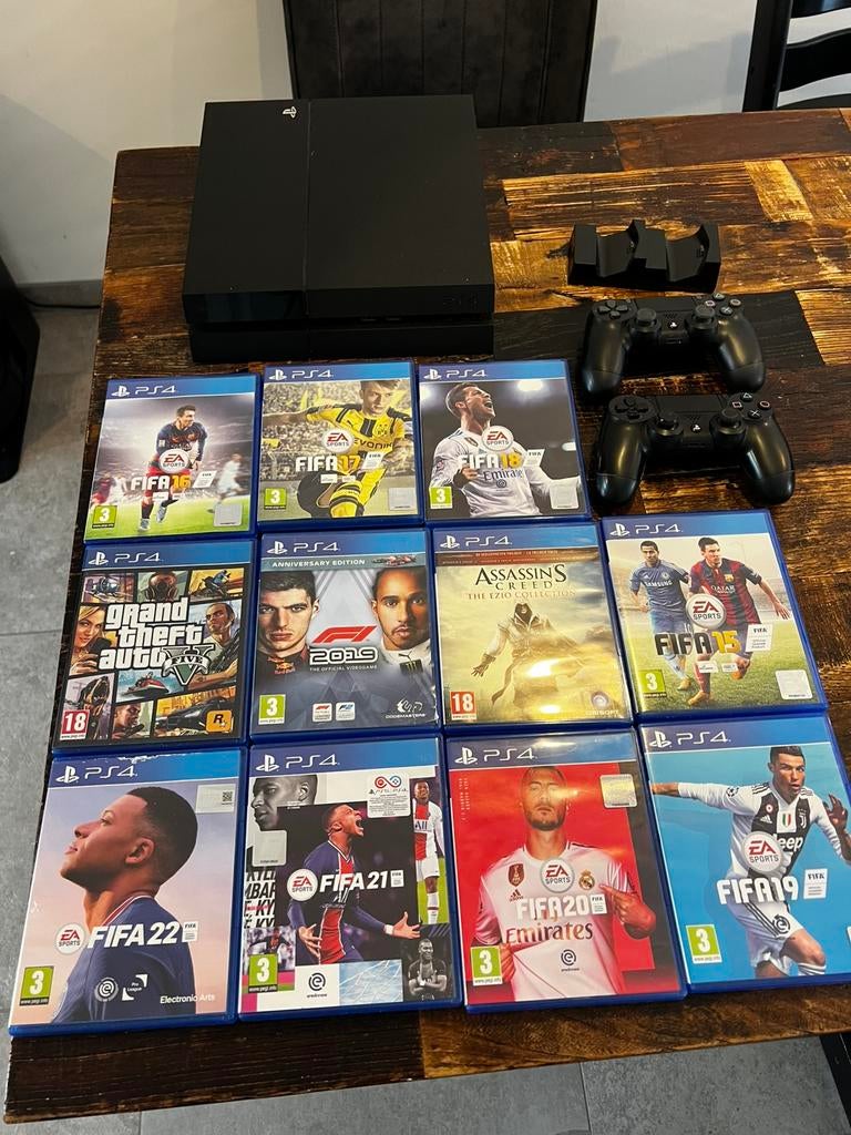 PlayStation 4 Disc Editie + 2 Controllers, Ophalen, Overige genres, 2 spelers, Zo goed als nieuw