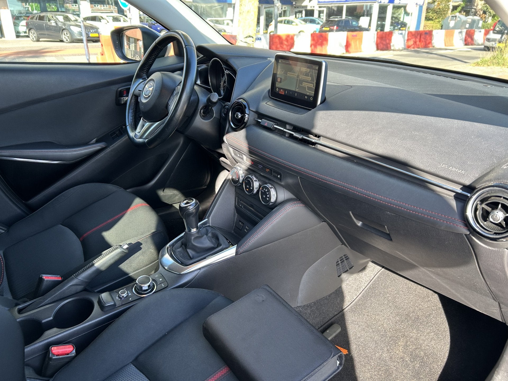 Mazda 2 1.5 Skyactiv-G GT-M navigatie airco/ecc keurige auto, Auto's, Voorwielaandrijving, Dealer onderhouden, Stof, Gebruikt