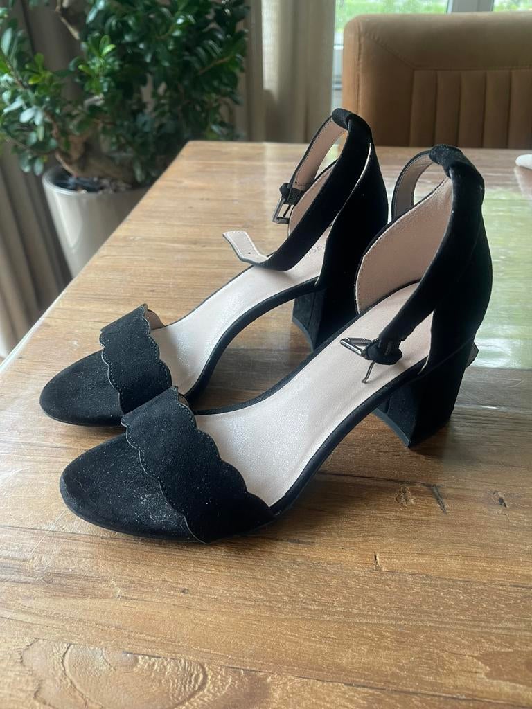 Dames sandalen/hakjes, Zwart, Zo goed als nieuw, Sandalen of Muiltjes, Ophalen of Verzenden