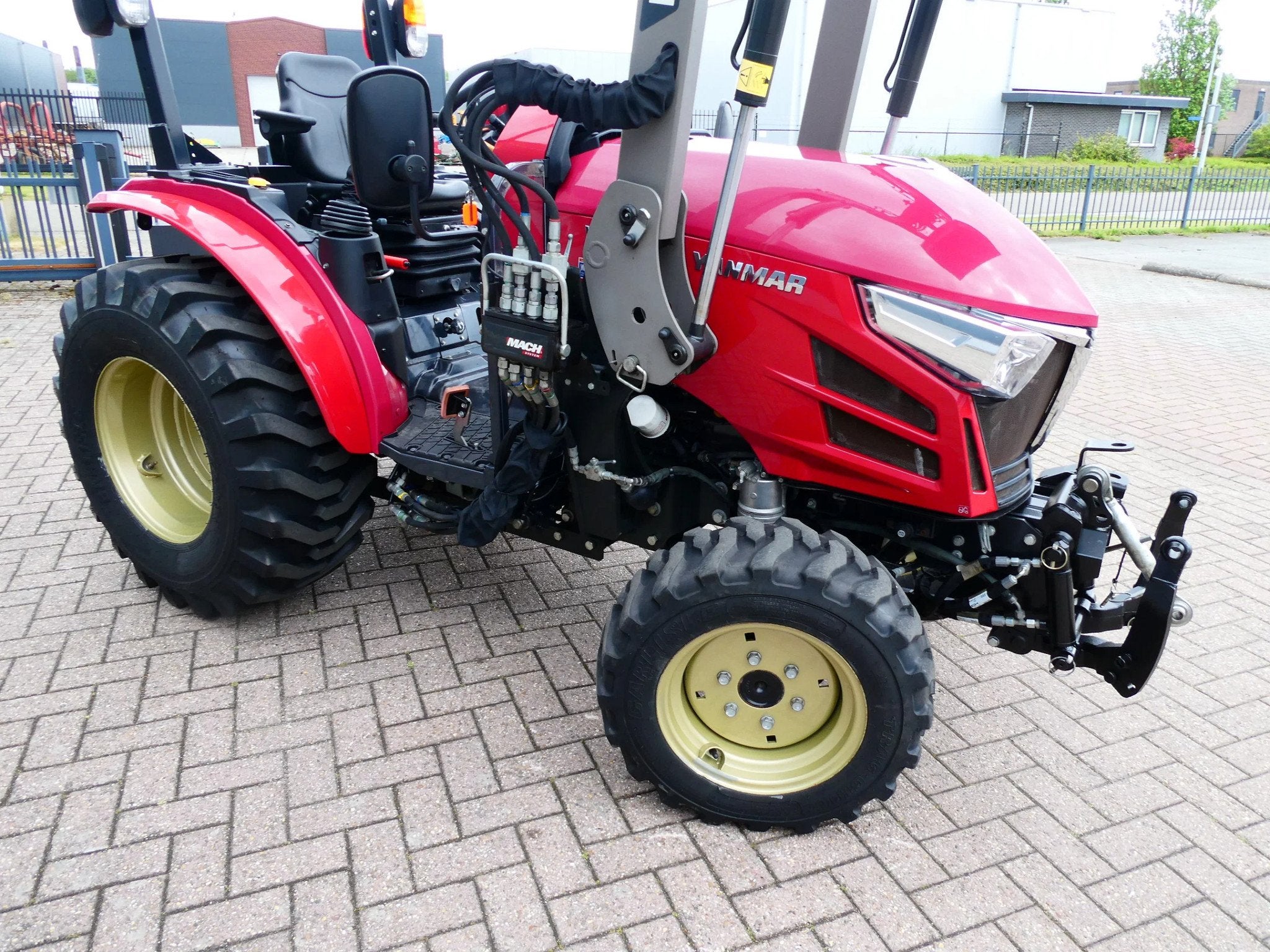 Yanmar YT235 4wd HST / 00453 Draaiuren / Full Options, Zakelijke goederen, Agrarisch | Tractoren, Overige merken, Gebruikt, De Maalstroom 3
8255 RN  Swifterbant