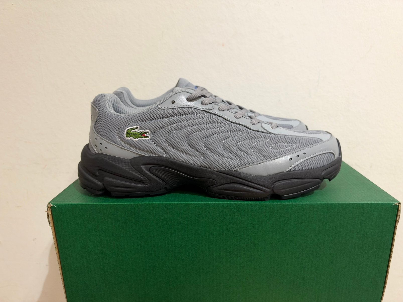 Te koop nieuwe Lacoste Storm maat 41, Kleding | Heren, Postlaan 3, Nieuw, Ophalen of Verzenden, 123@home.nl