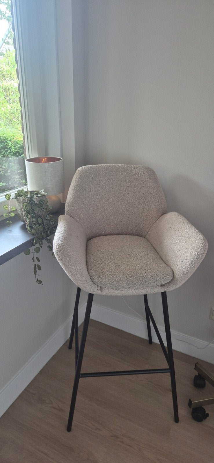 Mooie teddy off-white hoge kruk - Zo goed als nieuw, Ophalen of Verzenden, Zo goed als nieuw, Overige materialen