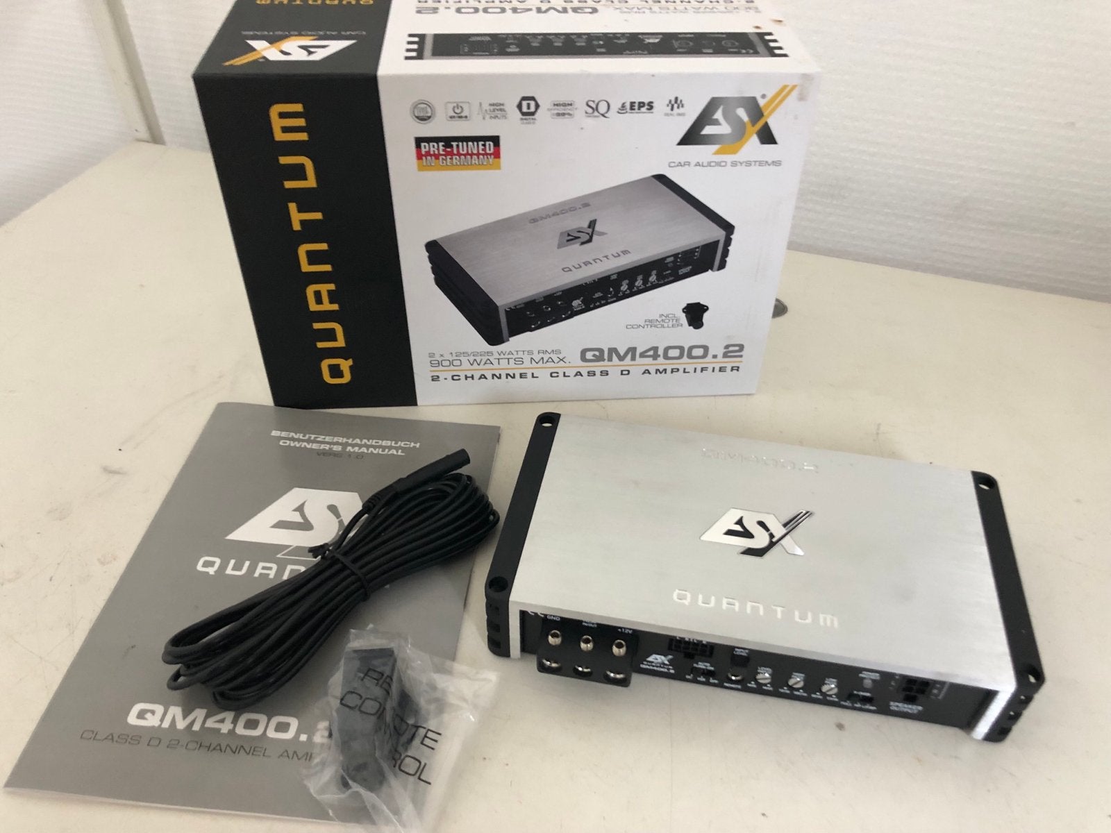 ESX QUANTUM QM400.2 versterker met remote, Auto diversen, Ophalen of Verzenden, Zo goed als nieuw