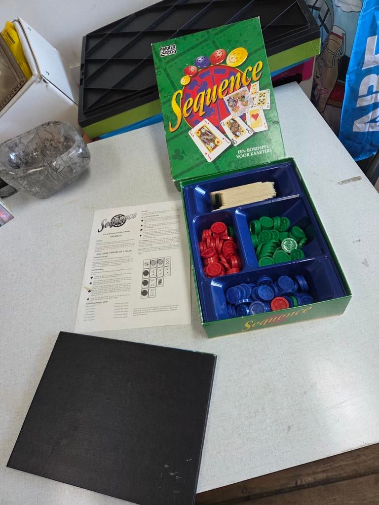 Sequence Bordspel - Een Kaartspel voor het Hele Gezin, Vijf spelers of meer, Ophalen of Verzenden, Gebruikt, Parker