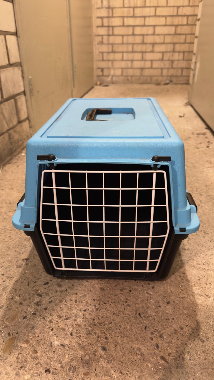 Katten vervoerbak, Ophalen