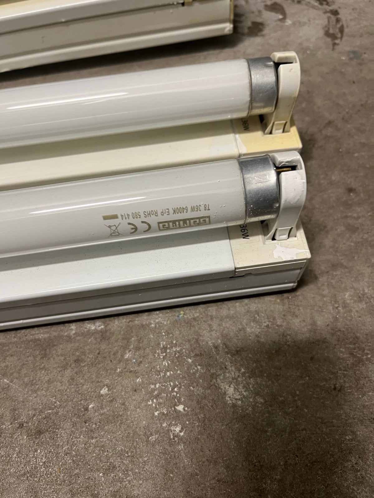 TL-buizen met armatuur - 36W 6400K, 30 tot 60 watt, Gebruikt, G13 (TL), Overige merken