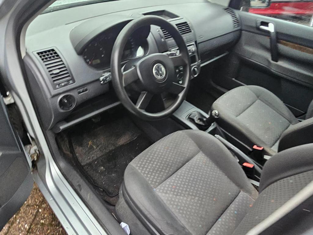 Volkswagen Polo 1.4-16V (loop sloop cross export), Voorwielaandrijving, 15 km/l, 4 cilinders, Cruise Control