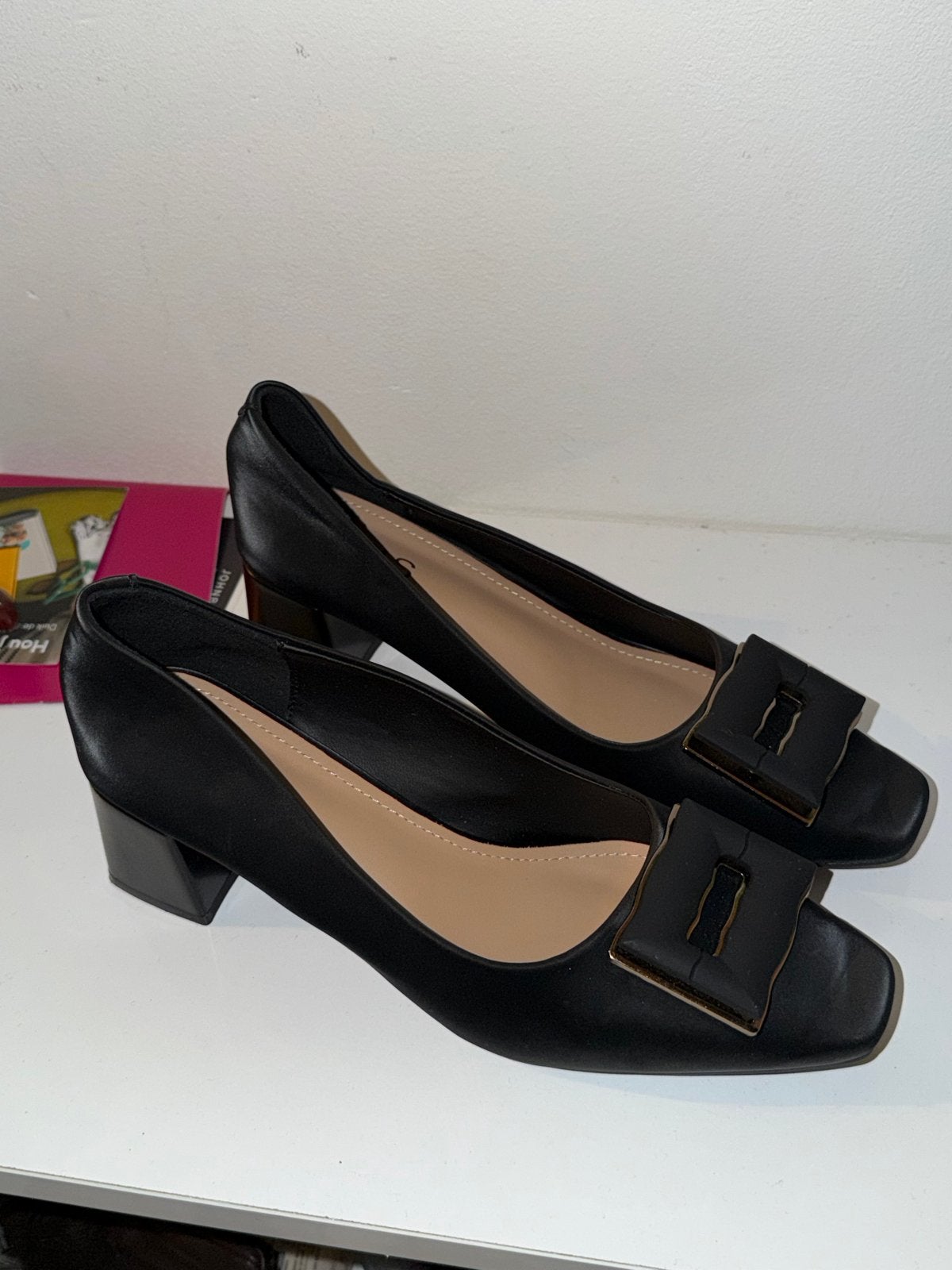 Zwarte pumps met gesp - Maat 37-38, Ophalen of Verzenden, Gedragen, Zwart, Pumps