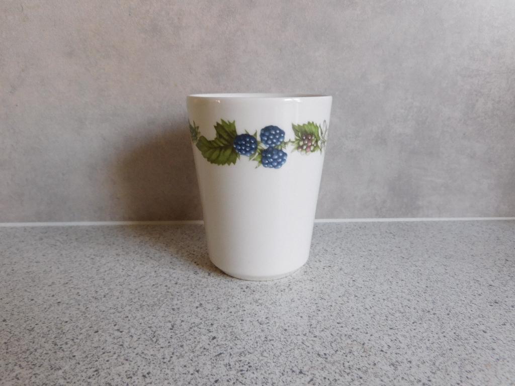 Melkbeker Bosvruchten Wedgwood Marjolein Bastin, Overige typen, Ophalen of Verzenden, Zo goed als nieuw, Overige stijlen