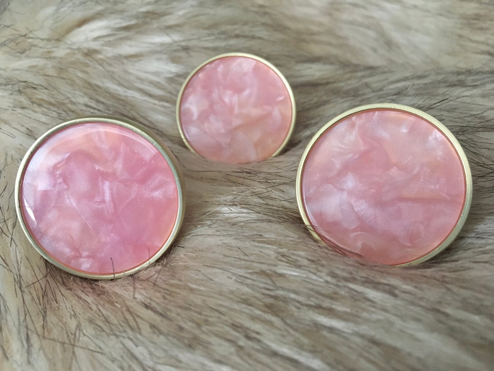 Roze Parelmoer kastknop/wandhaak - Epoxy in Gouden Case, Almere, JoyClusive, Nieuw, Ophalen of Verzenden