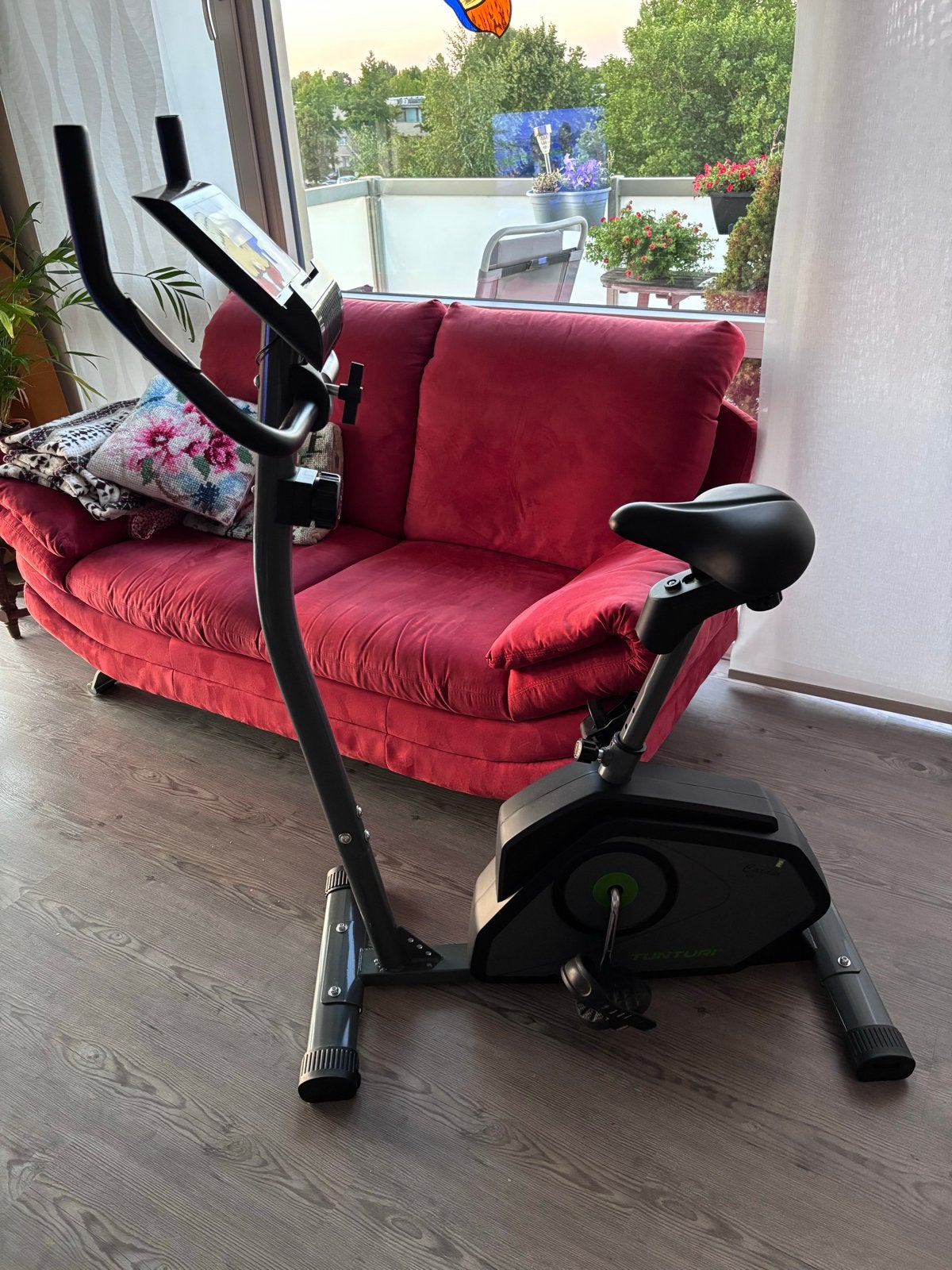 Hometrainer Tunturi Cardiofit B40 - Z.g.a.n. in Blaricum, Ophalen, Zo goed als nieuw, Metaal, Benen