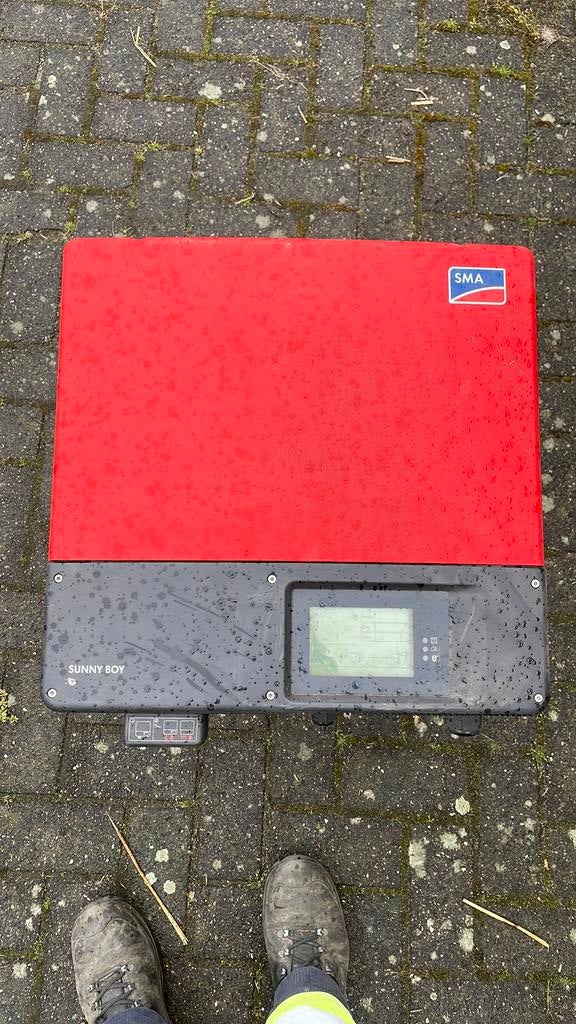 Te koop 4 stus SMA omvormer SB5000, Ophalen
