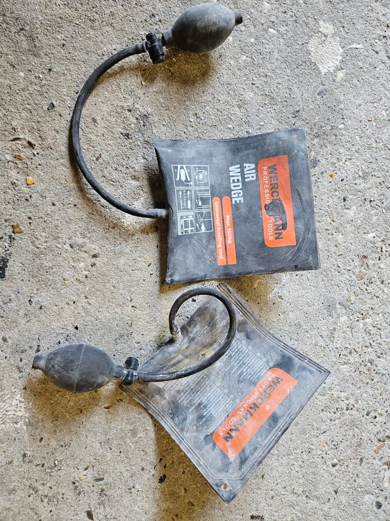 2x Opblaasbare Wig / Luchtkussen, Auto-onderdelen, Overige Auto-onderdelen, Universele onderdelen, Gebruikt, Ophalen of Verzenden
