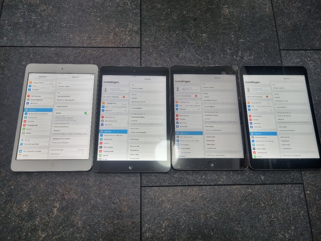 Foto 2 van Te koop ipad A1489 4 stuks prijs per stuk 35 EURO