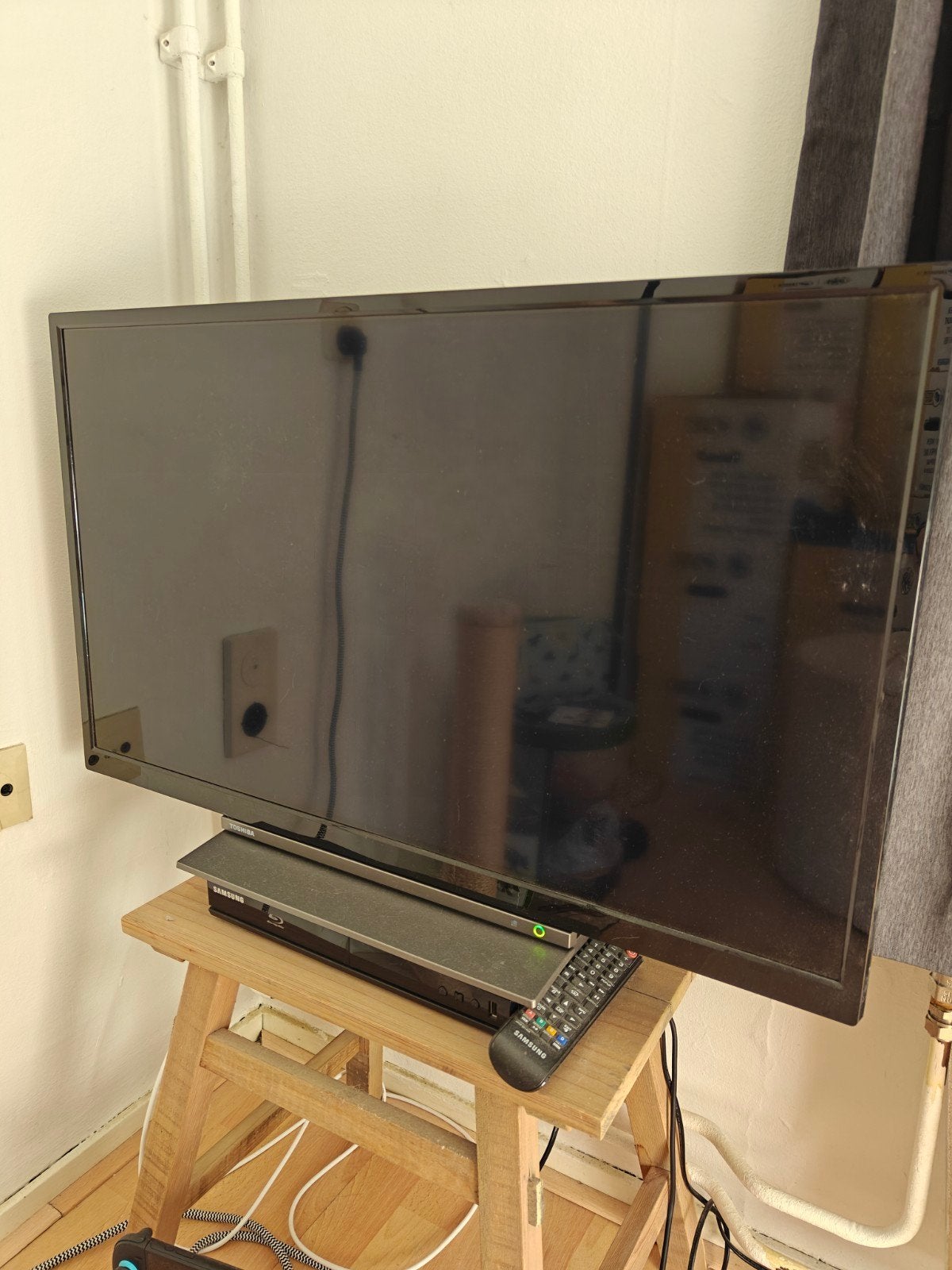 32-inch Smart-TV Toshiba 32LA3B63, Audio, Tv en Foto, Televisies, Ophalen, 50 Hz, 80 tot 100 cm, Zo goed als nieuw