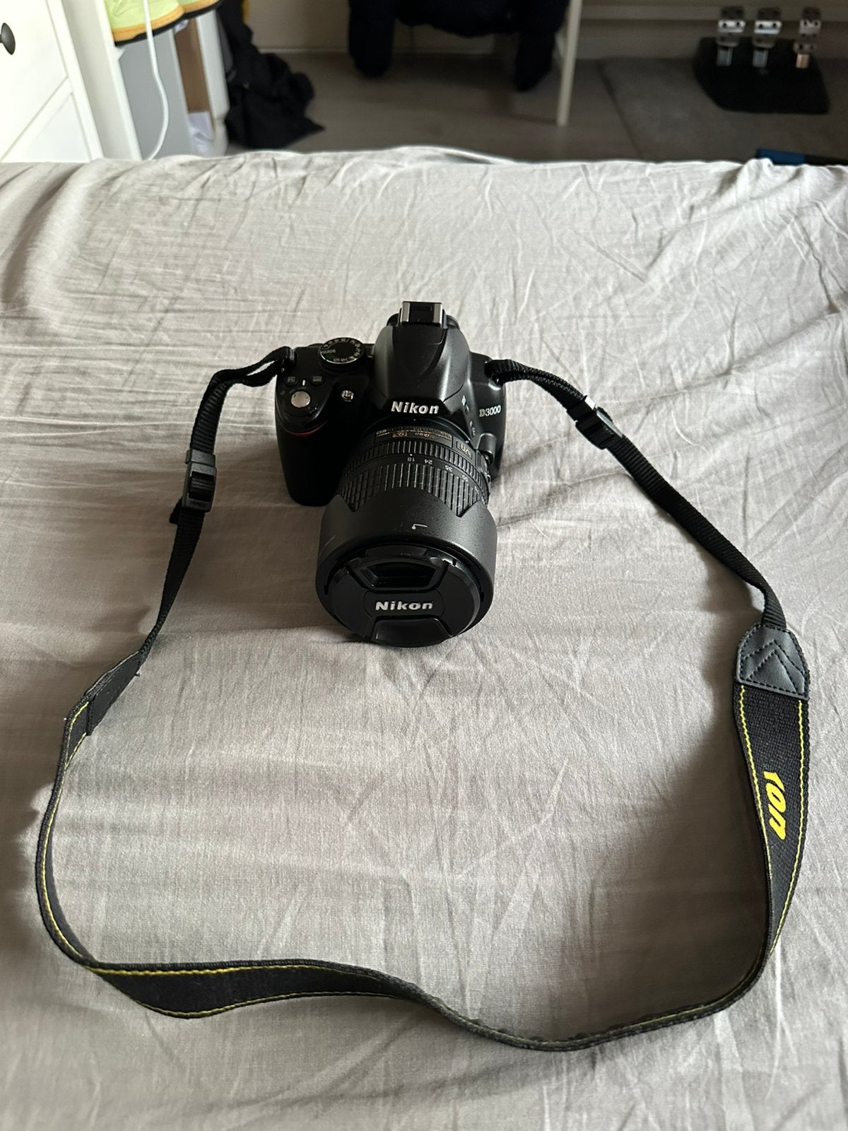 Nikon d3000+ Nikon DX af-s Nikkor 18-105mm 1:3.5-5.6G ED, Spiegelreflex, Ophalen of Verzenden, Zo goed als nieuw, Nikon
