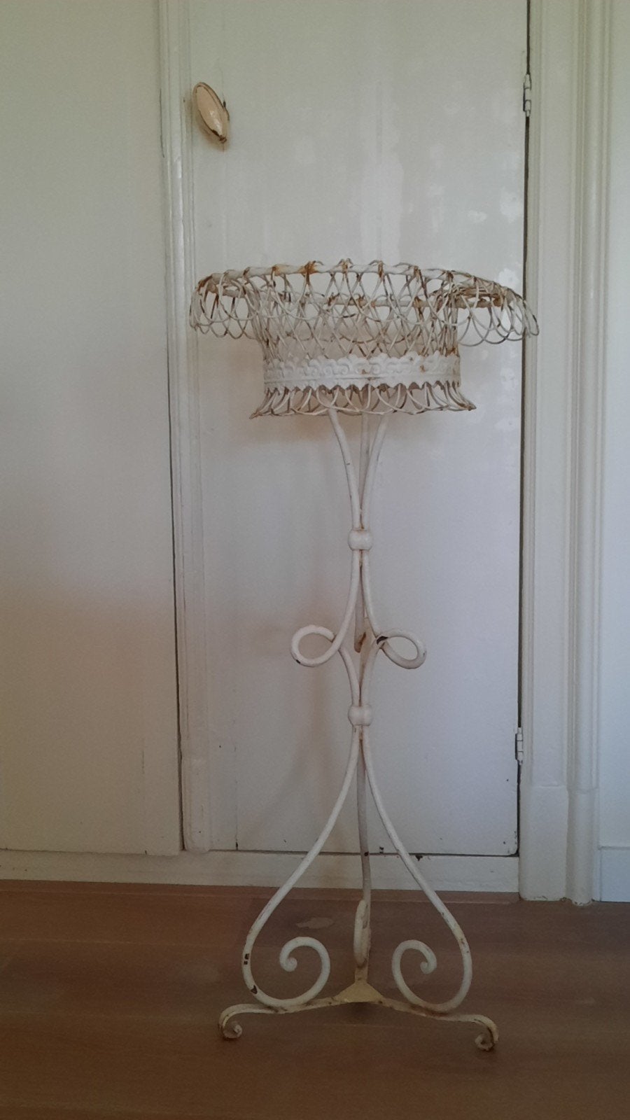 Jardinière bloembak (nuzzelspul), Ophalen
