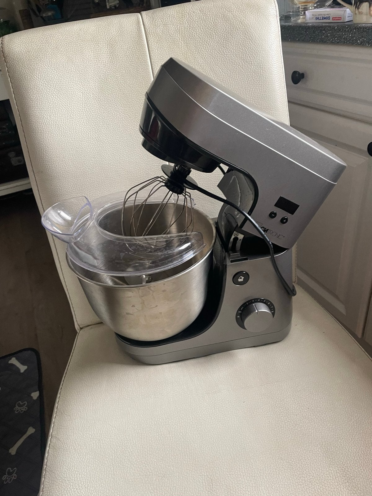 Clatronic Keukenmachine KM 3711 - Zo goed als nieuw, 4 liter of meer, Ophalen of Verzenden, Zo goed als nieuw, 3 snelheden of meer