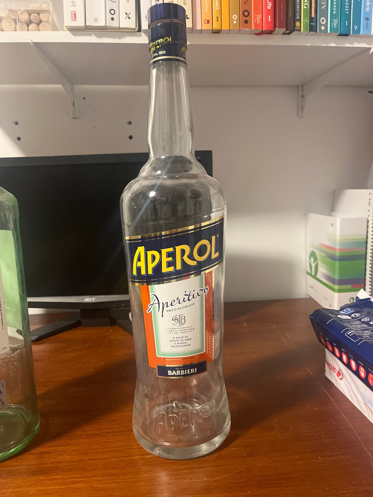 Lege Aperol fles - Decoratie of knutselproject, Verzamelen, Ophalen of Verzenden, Gebruikt, Overige typen