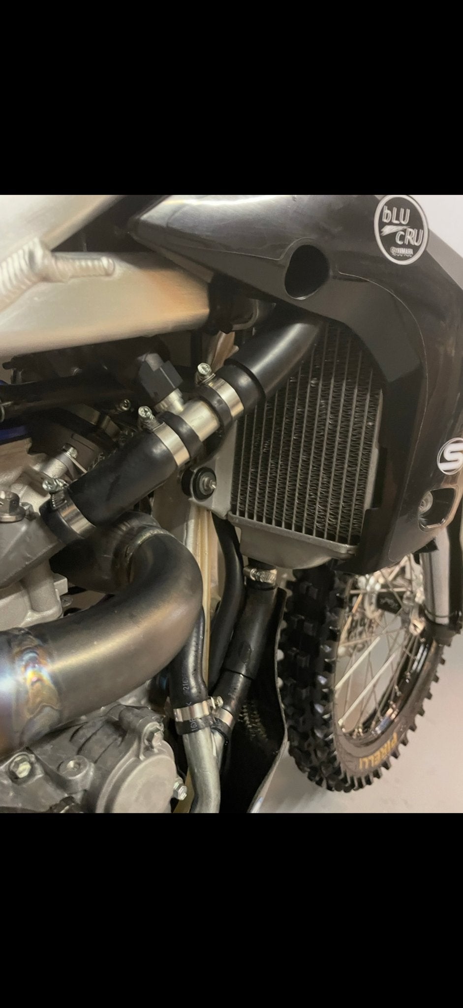 Nette Yamaha YZ250F 2023 met vele extra's, Motoren, Motoren | Yamaha, Sportuitlaat, Crossmotor, Minimaal motorrijbewijs A2, Handgeschakeld
