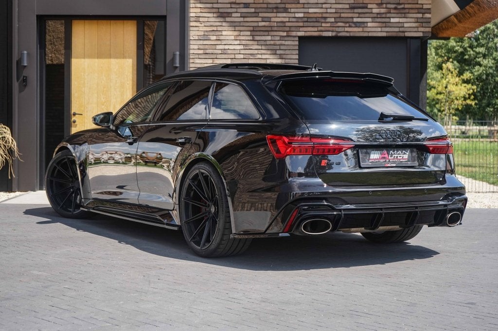 Audi RS6 Avant 4.0 TFSI Quattro Akrapovic/Eventuri/Wheelforc, Auto's, Audi, Automaat, Verwarming stoelen achter, 2175 kg, Gebruikt