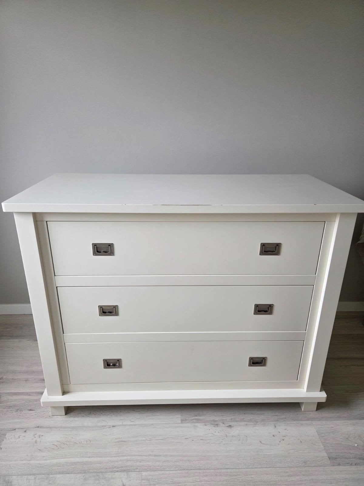 Witte commode met lades en plank, Ophalen, Gebruikt, 50 tot 70 cm, 100 cm of meer