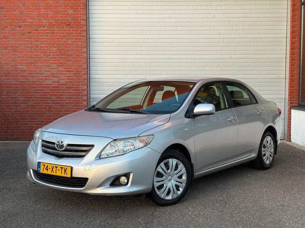 Toyota Corolla 1.6-16V Sol| AIRCO| NEW APK| TREKHAAK| NEW AP, Auto's, Toyota, Voorwielaandrijving, Zwart, 4 cilinders, Corolla