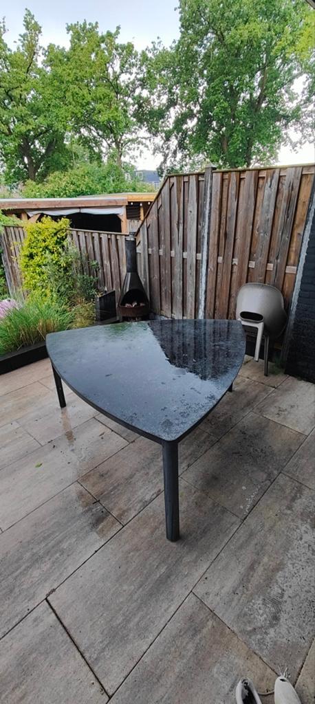 Leuke 3 hoekige tuintafel voor 6 personen, Ophalen, Gebruikt, Rechthoekig, Overige materialen