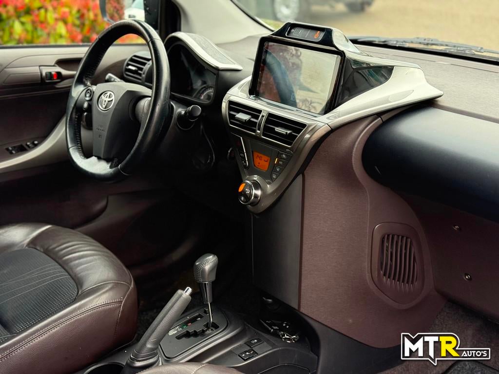 Toyota IQ 1.0 VVTi Aspiration AUT|LPG G3|NAP|APK|CLIMA, Auto's, Toyota, Gebruikt, Zwart, 899 kg, 4 stoelen