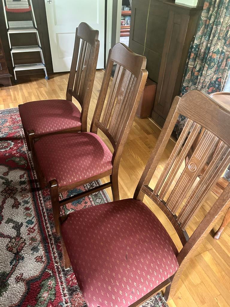 Set van 8 antieke houten stoelen met rode bekleding, Ophalen