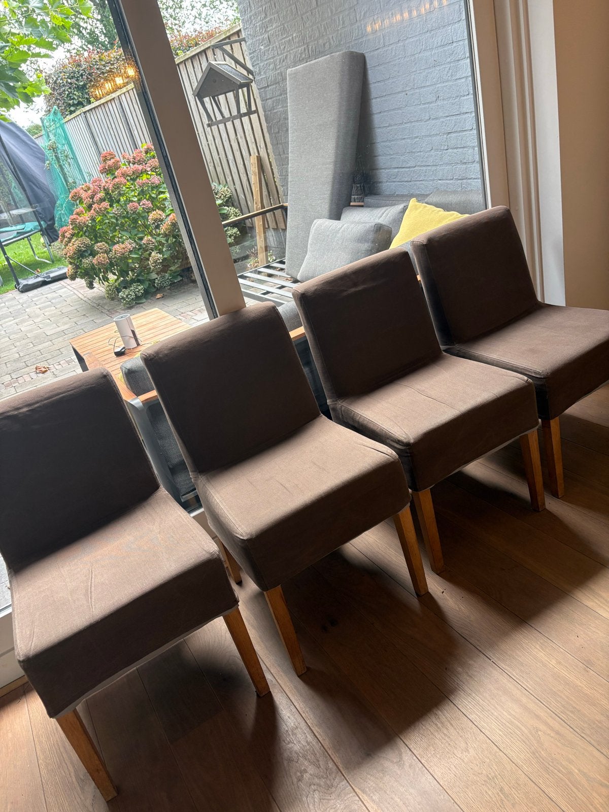 Set van 6 eetkamerstoelen met afneembare bruine hoes, Huis en Inrichting, Stoelen, Ophalen, Gebruikt, Bruin, Vier