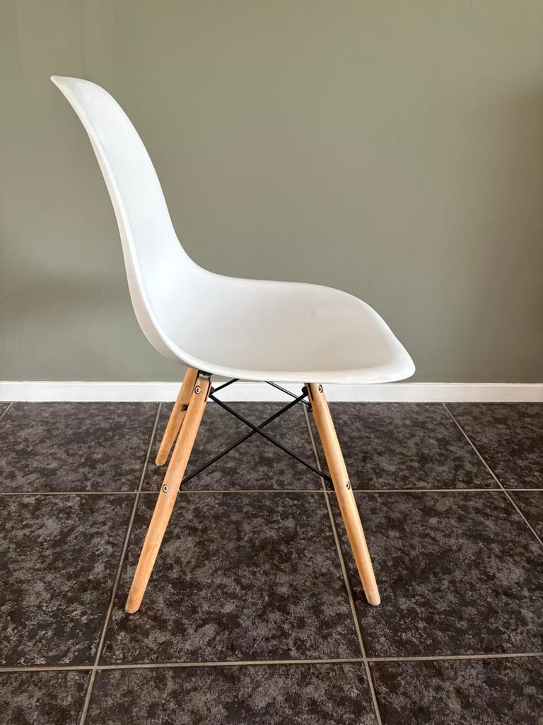 Witte stoelen 4 stuks, Huis en Inrichting, Stoelen, Gebruikt, Wit, Vier, Modern