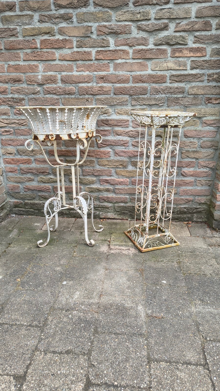 Brocante metalen plantenzuil en bloembak, 80 cm hoog, Tuin en Terras, Ophalen, Gebruikt, Minder dan 60 cm, Onbekend