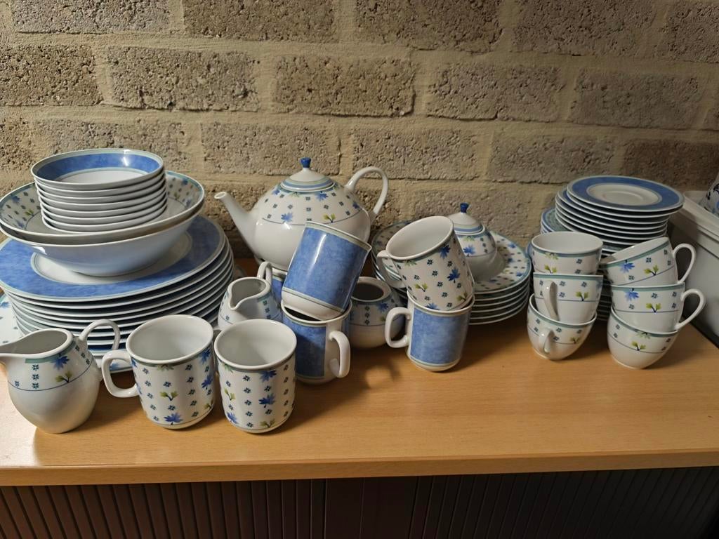 Porseleinen servies 65-delig - Art-Design, Gebruikt, Ophalen of Verzenden, Overige stijlen, Porselein