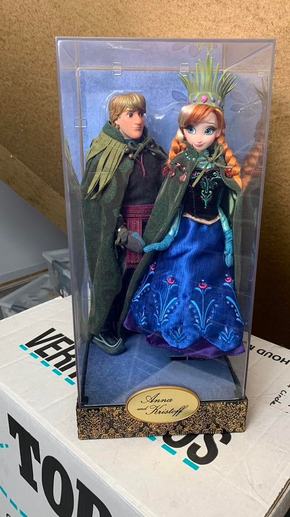 Disney Fairytale Designer Anna & Kristoff Frozen LE, Verzamelen, Disney, Ophalen of Verzenden, Overige figuren, Nieuw, Beeldje of Figuurtje