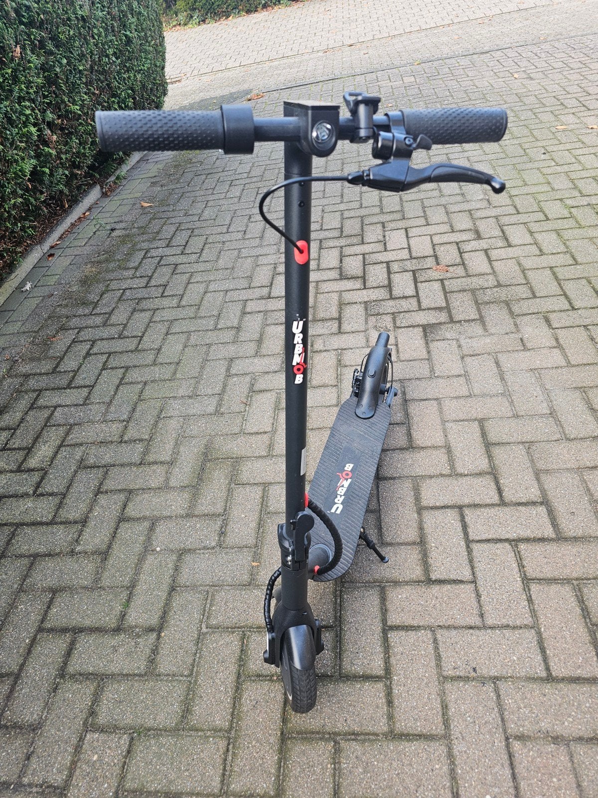 zwarte E Step model UrbMob F9+, Ophalen, Zo goed als nieuw, Elektrische step (E-scooter), UrbMob F9 +