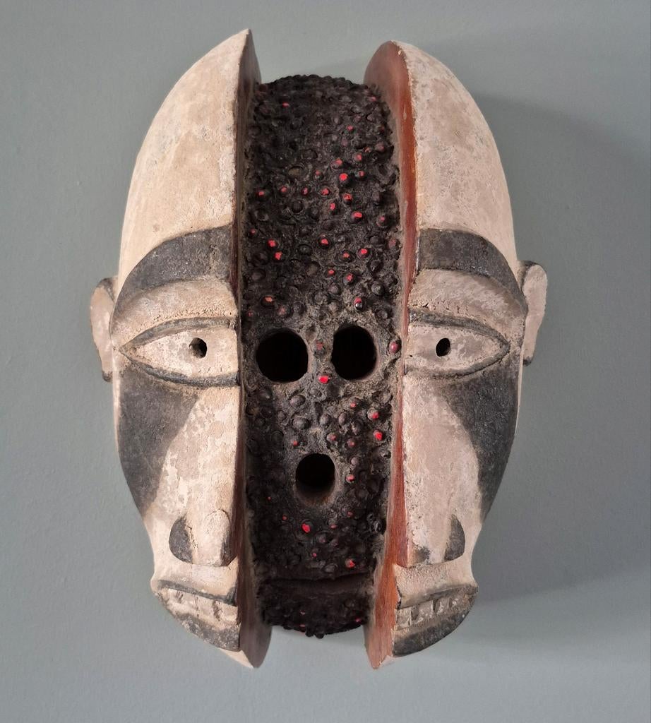 Museumstuk - Yombe maskee, Ophalen of Verzenden