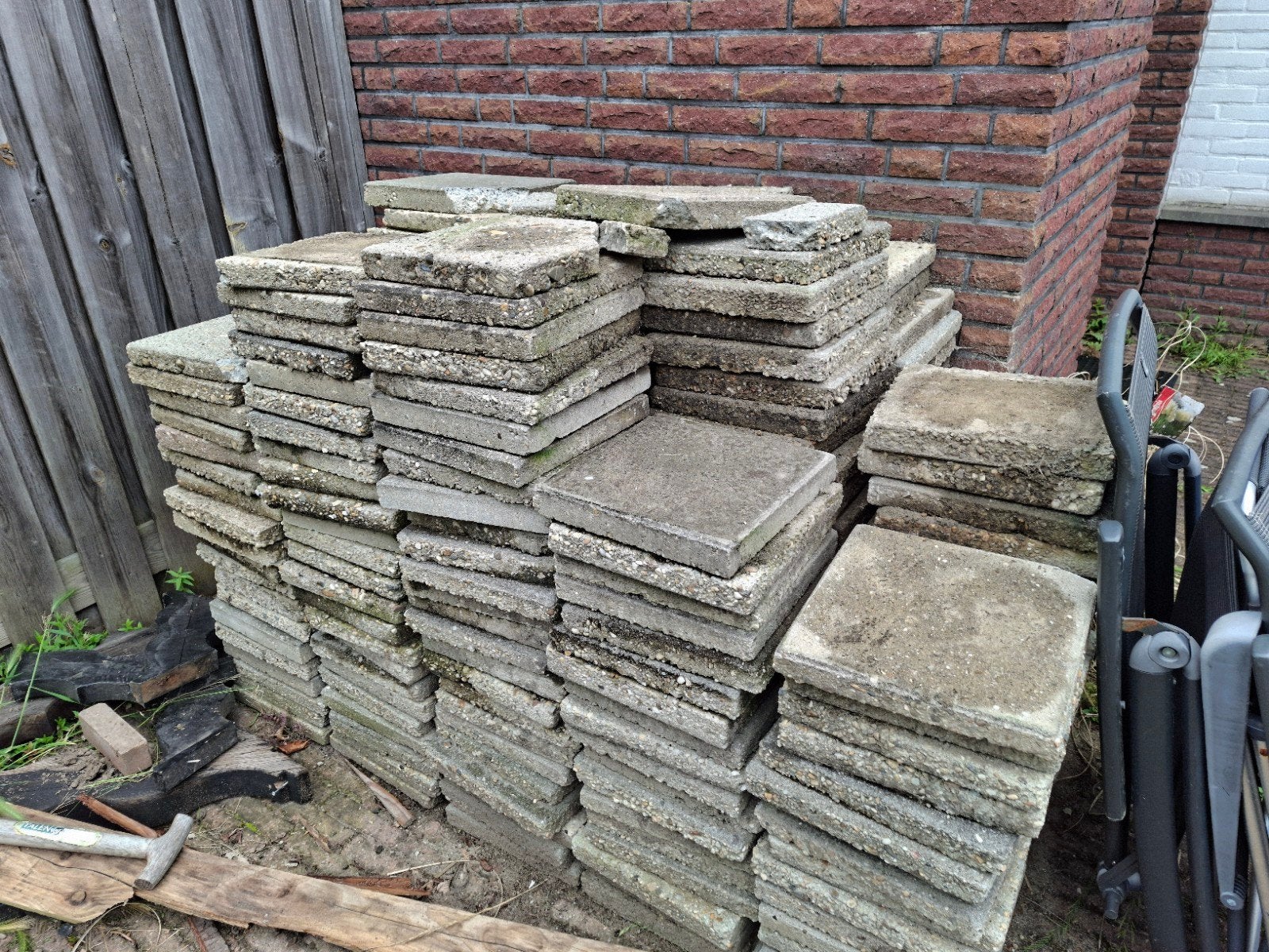 GRATIS TEGELS, Tuin en Terras, Tegels en Klinkers, Ophalen, Gebruikt, Beton, Terrastegels