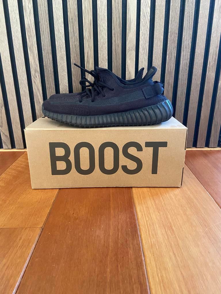 Yeezy boost 350, Kleding | Heren, Schoenen, Zo goed als nieuw, Zwart, Ophalen of Verzenden