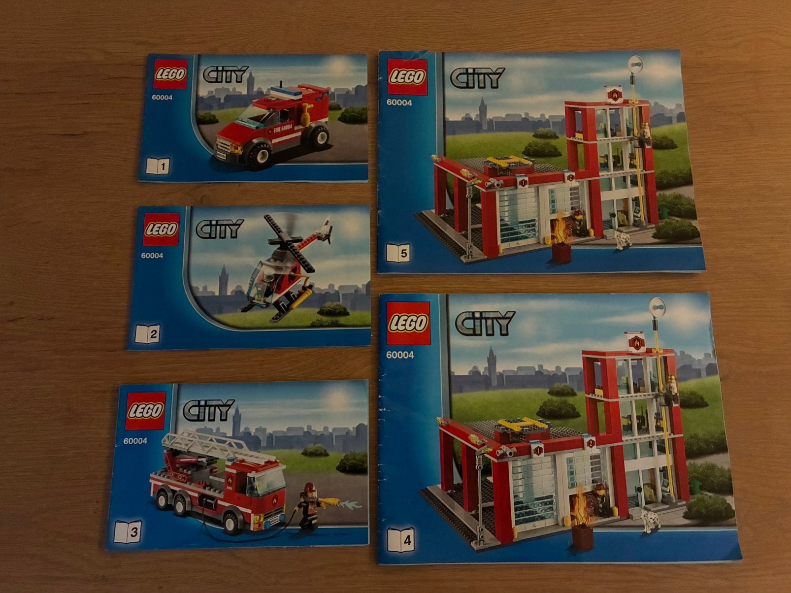 LEGO city brandweerkazerne 60004, Kinderen en Baby's, Ophalen of Verzenden, Zo goed als nieuw