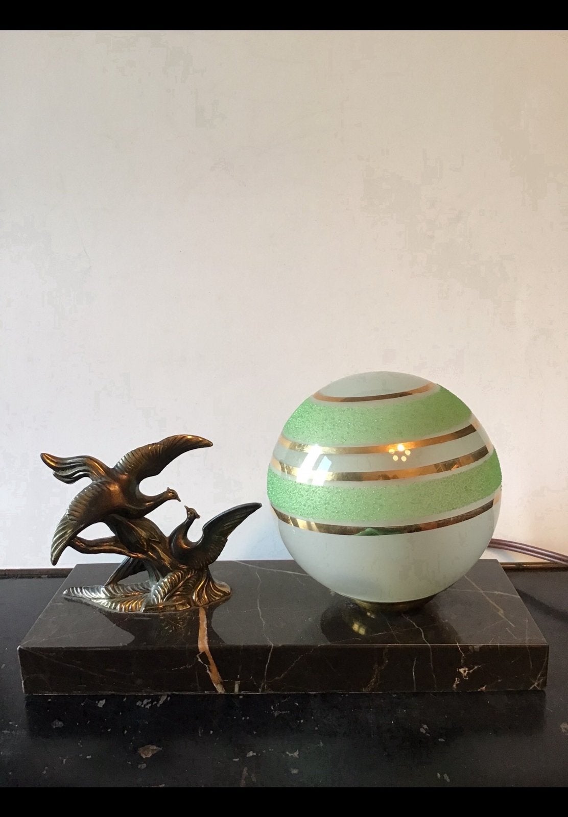 Art deco tafellamp voet 21,8 x 8 vogels marmer bakeliet lamp, Ophalen of Verzenden