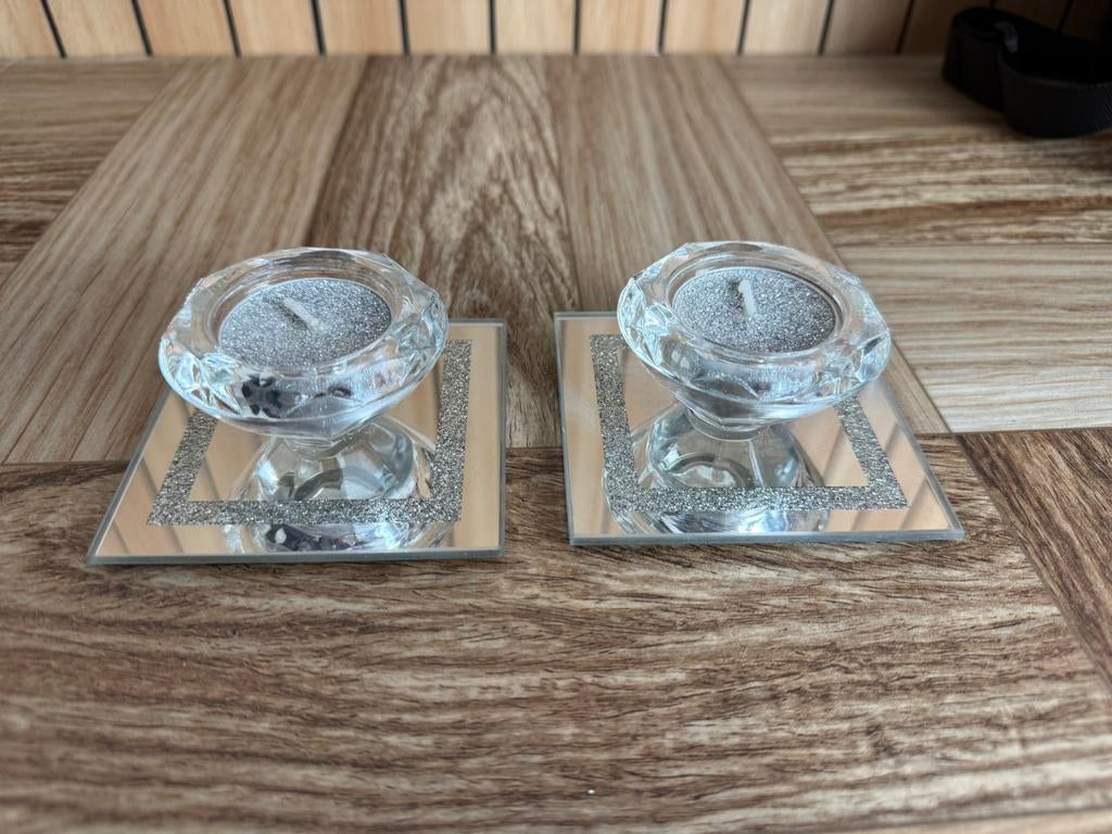 2 zilver glitter spiegel glas waxinelichtjes, Ophalen of Verzenden, Zo goed als nieuw, Overige materialen, Minder dan 25 cm