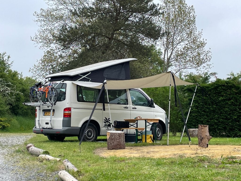 VW Transporter T5 Camper – Hefdak – 6 zitplaatsen – APK 2027, Caravans en Kamperen, Campers, Hefdak, Volkswagen, Airbags, Particulier