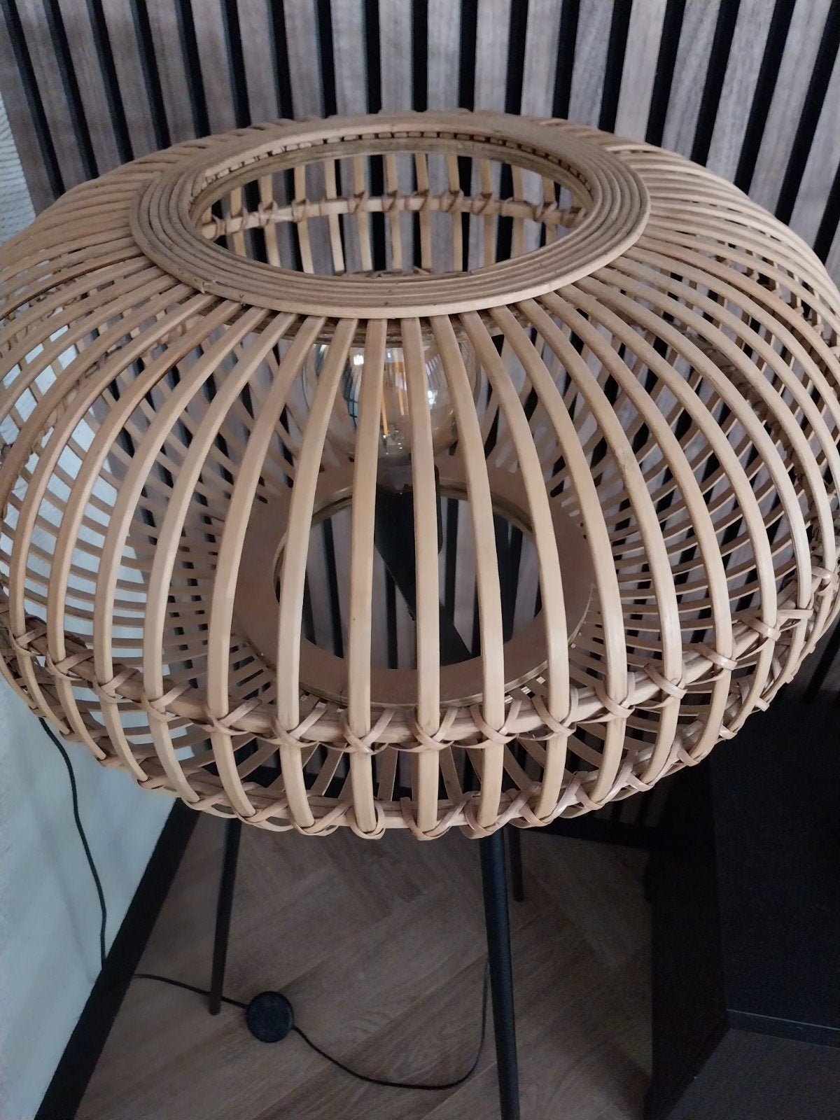 Rotan Vloerlamp - Boheemse Stijl, Huis en Inrichting, Ophalen, 100 tot 150 cm, E27 (groot), Zo goed als nieuw