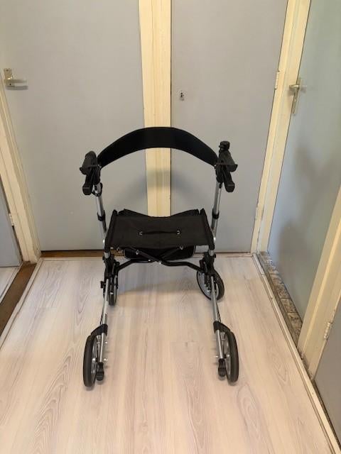 Opvouwbare rollator, Ophalen, Opvouwbaar, Gebruikt
