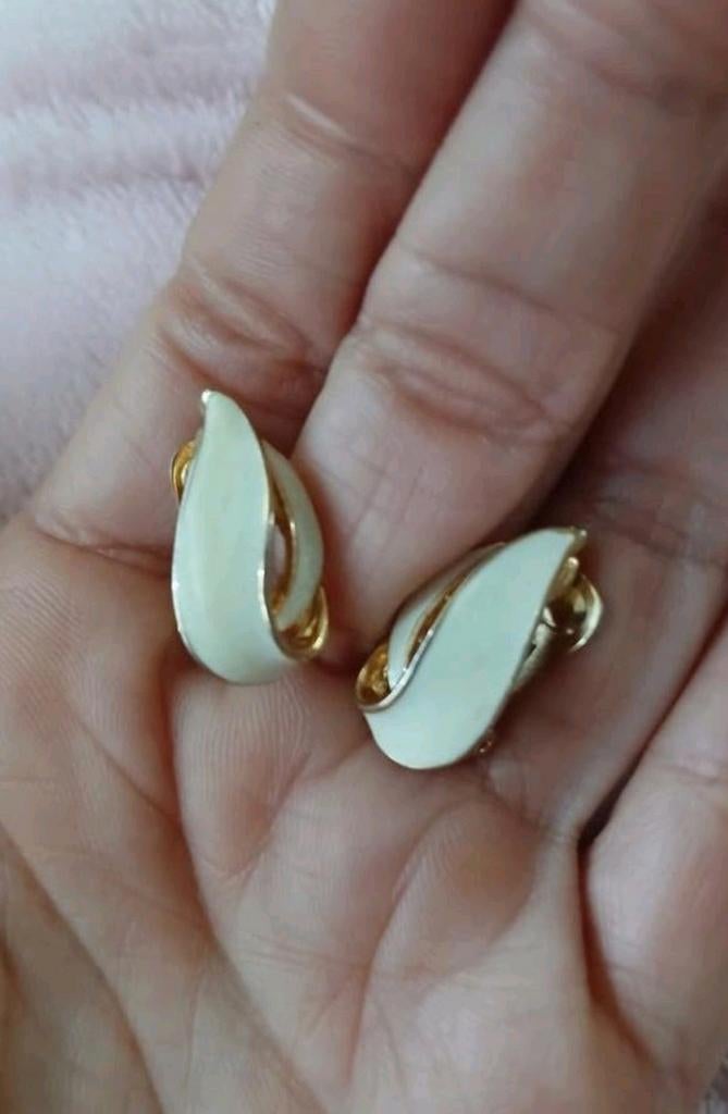 Vintage oorclips Kerens, Sieraden, Tassen en Uiterlijk, Oorbellen, Ophalen of Verzenden, Overige materialen
