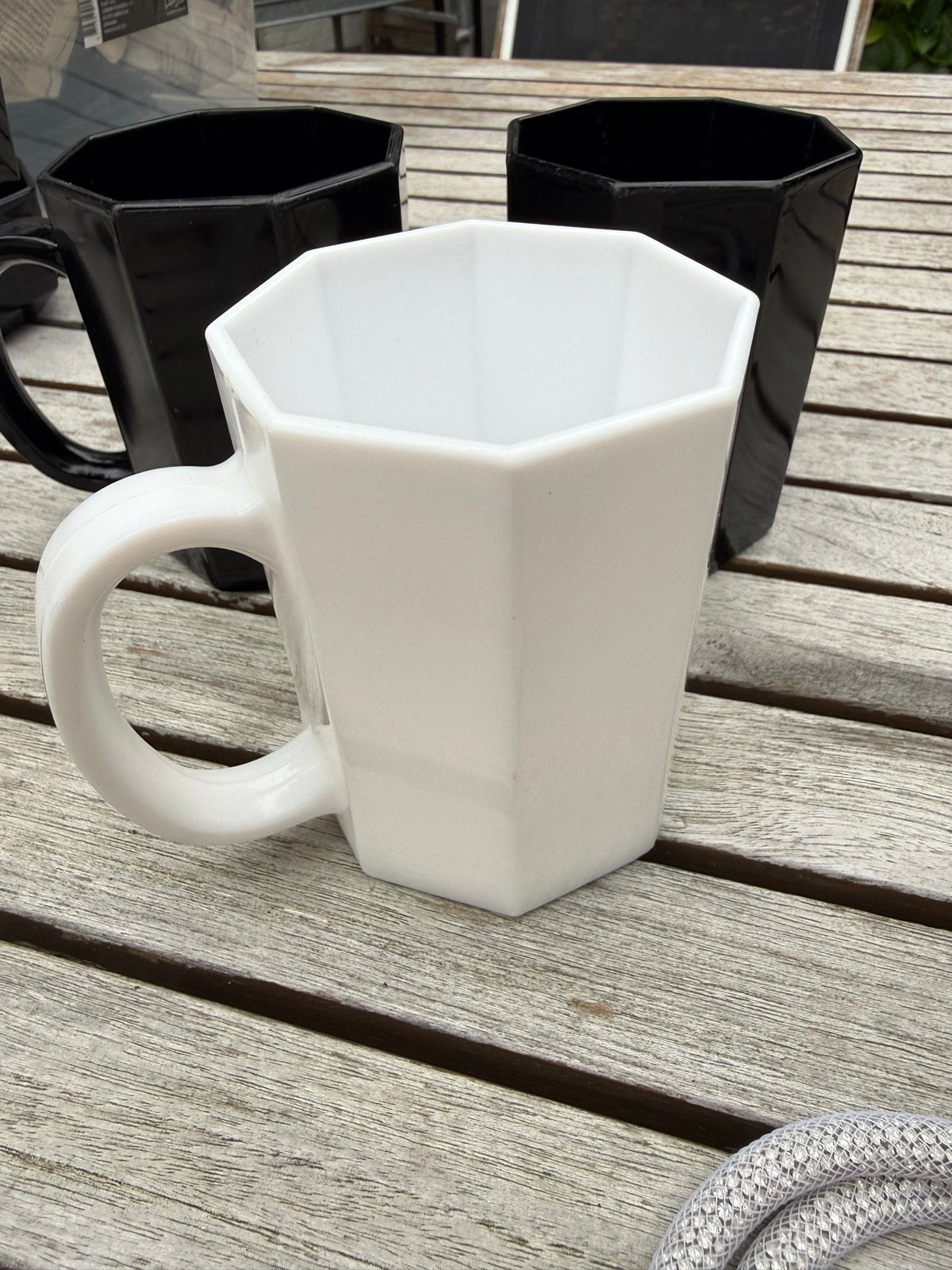 Set van 3 geometrische mokken Arcoroc Octime, Huis en Inrichting, Gebruikt, Vintage, Glas, Mok