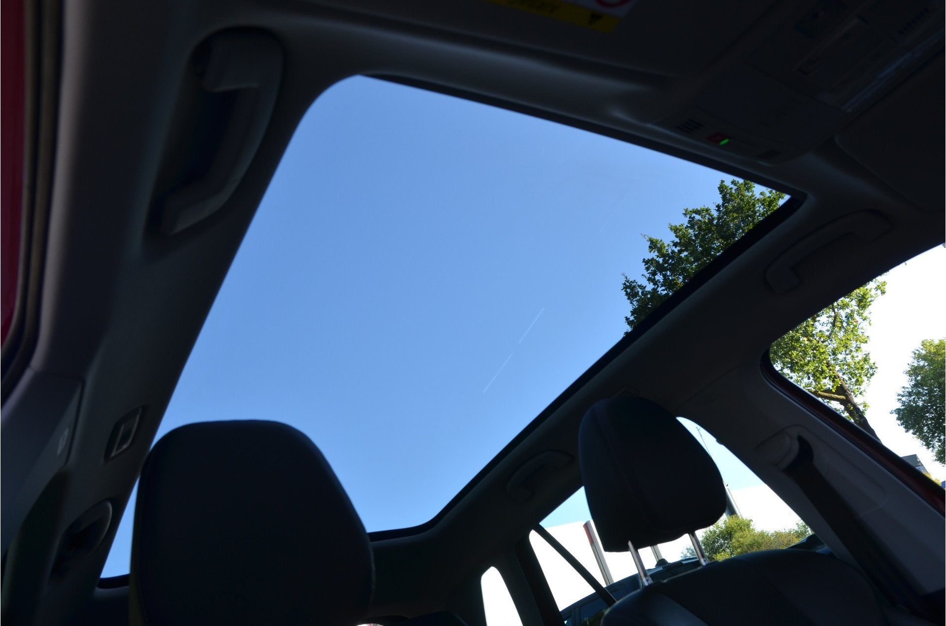 Skoda Kamiq 1.0 TSI Business Edition Pano, Leder, 18" Alu en, 12 maanden, Gebruikt, Origineel Nederlands, Automatische klimaatregeling